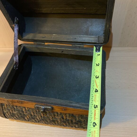 Wooden Woven Bamboo Hinged Lock Jewelry Keepsake Box Home Decor - Picture 5 of 10